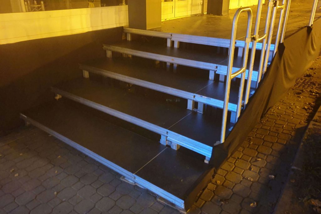 podest sceniczny hd 0,5m x 0,5m element schodów forum ekonomiczne w Krynicy